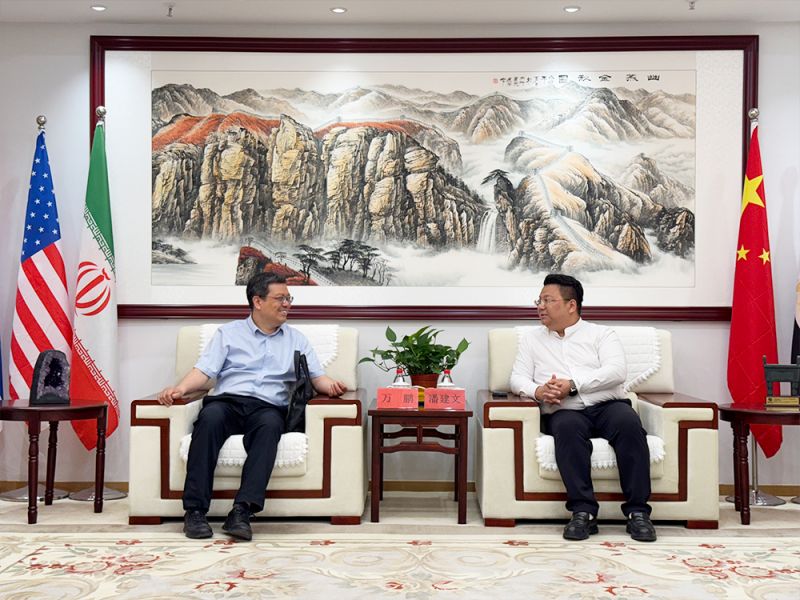 深化产学研融合｜红旗区委常委、组织部部长万鹏，区人社局局长许娟一行赴欧冠在线官网-欧冠（中国）调研人才建设工作